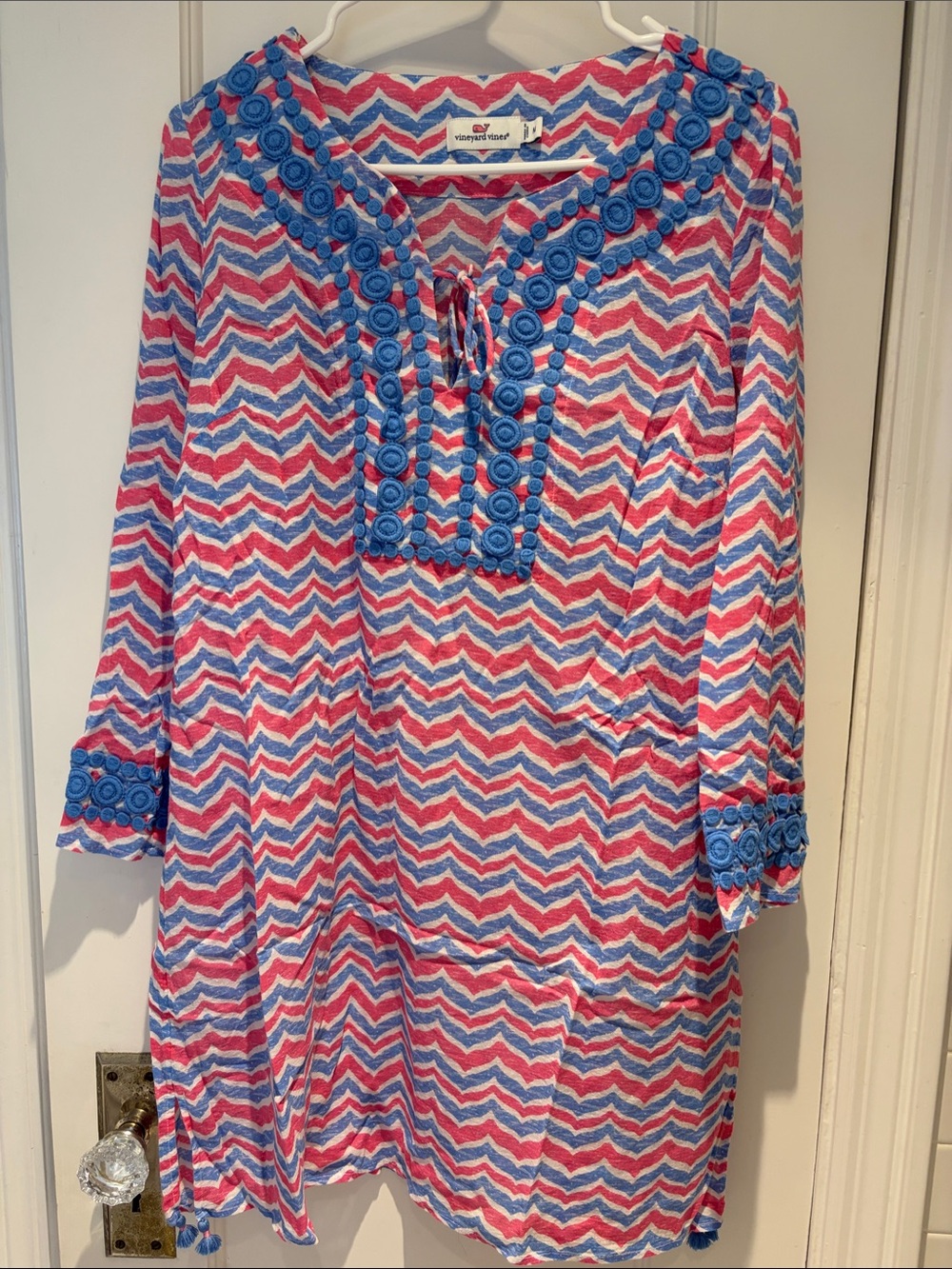 Vineyard Vines Pink, Blue & White Chevron beach cover up with Circular Trim